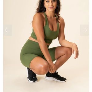 NWT paragon high rise workout short